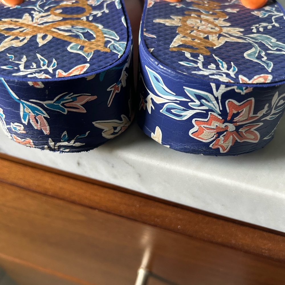 Sam Edelman Orange and Blue Sandals with Floral Design - Picture 2 of 4